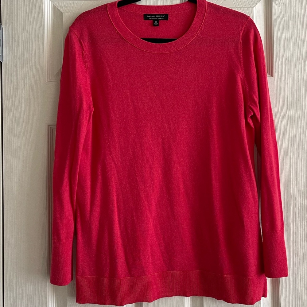 Banana Republic Extra Fine Merino Wool Pink Coral Pullover Sweater Crew (size M)